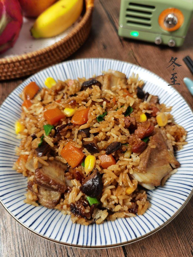 【排骨焖饭】