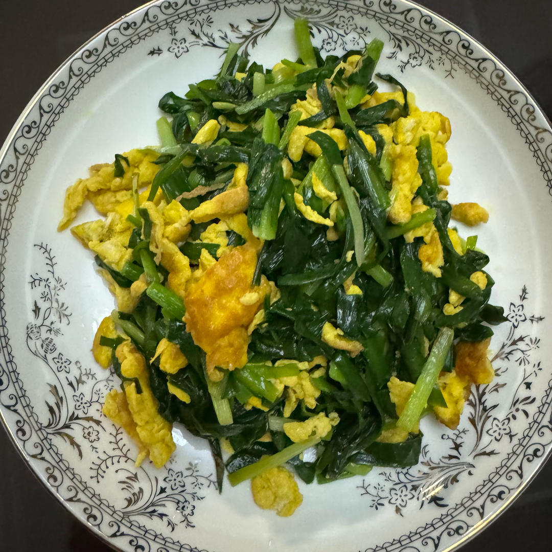 韭菜炒鸡蛋——三分钟快手下饭菜 掌握火候的秘诀