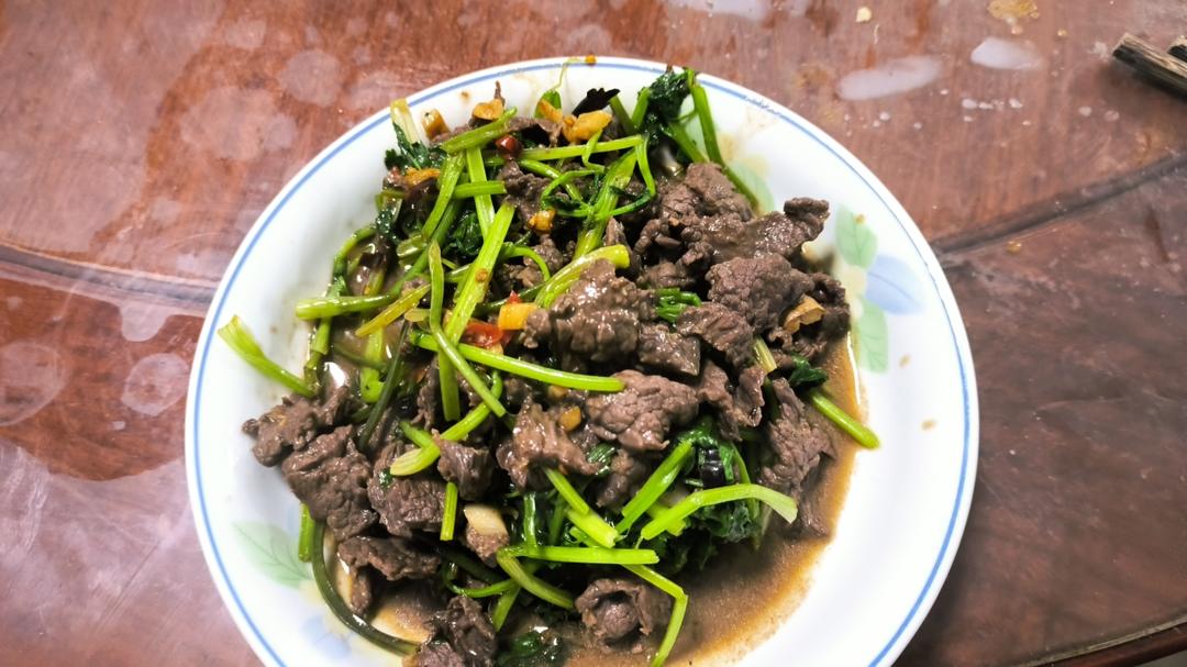 香菜牛肉