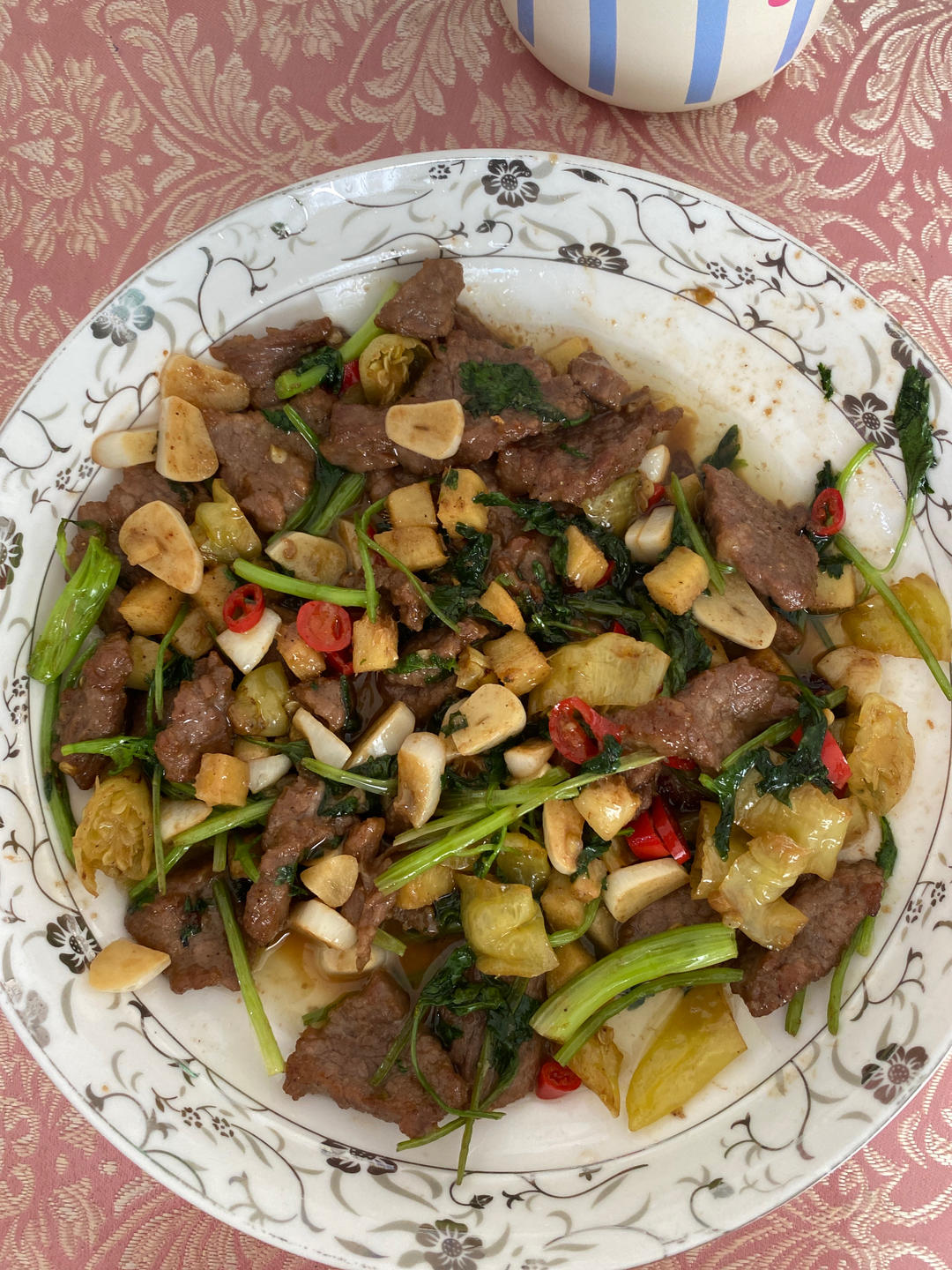 小炒黄牛肉，肉嫩味香！太好吃了简直是米饭杀手！