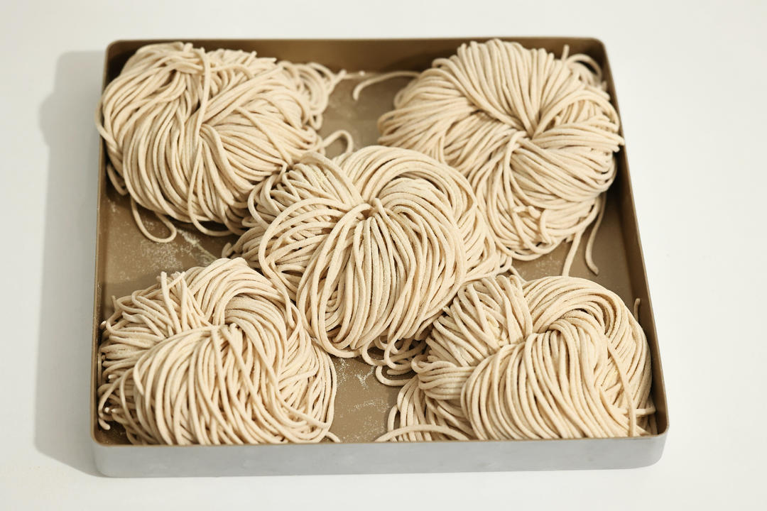 自制鲜面条｜鸡蛋面｜厨师机压面条