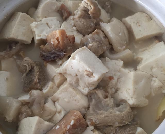 咸鱼炖豆腐的做法