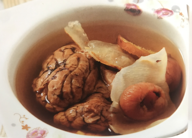 天麻龙眼肉炖猪脑汤的做法