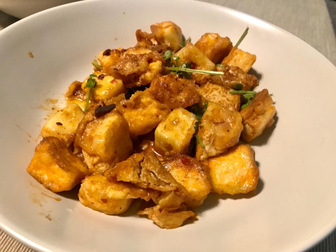 完胜路边摊：香煎孜然豆腐