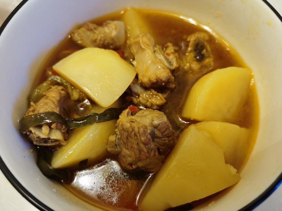 高压锅～土豆烧排骨
