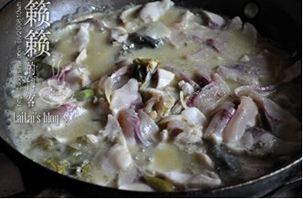 水煮酸菜鱼的做法 步骤5
