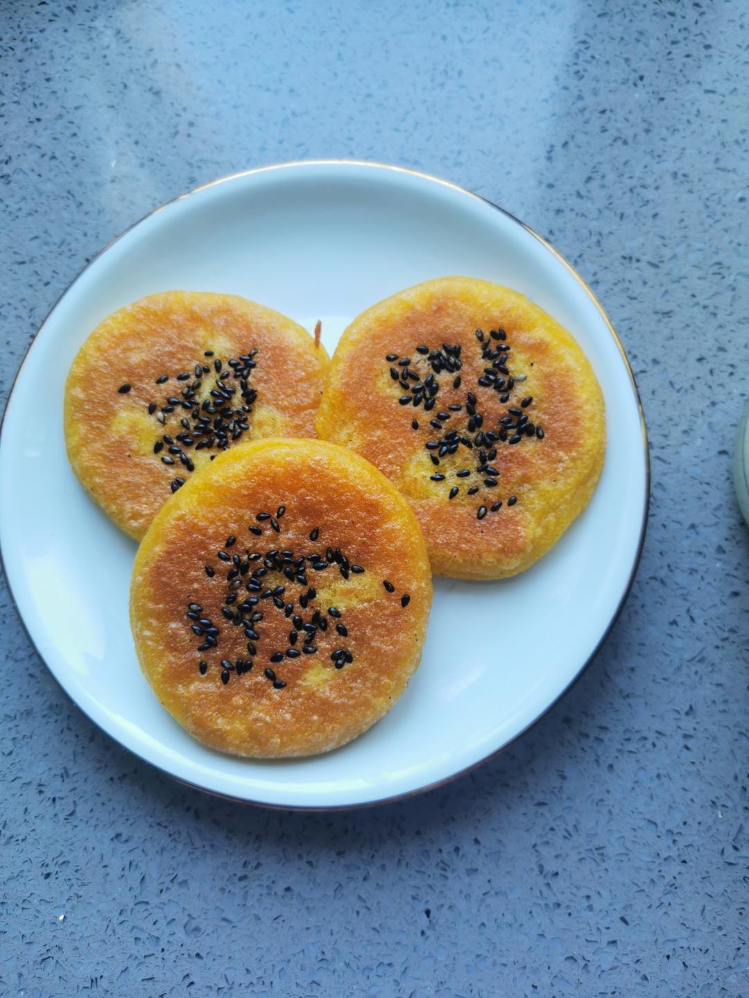 平底锅就能做!香甜软糯的南瓜饼