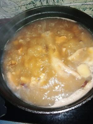 健脾淮山芡实莲子瘦肉汤的做法 步骤2