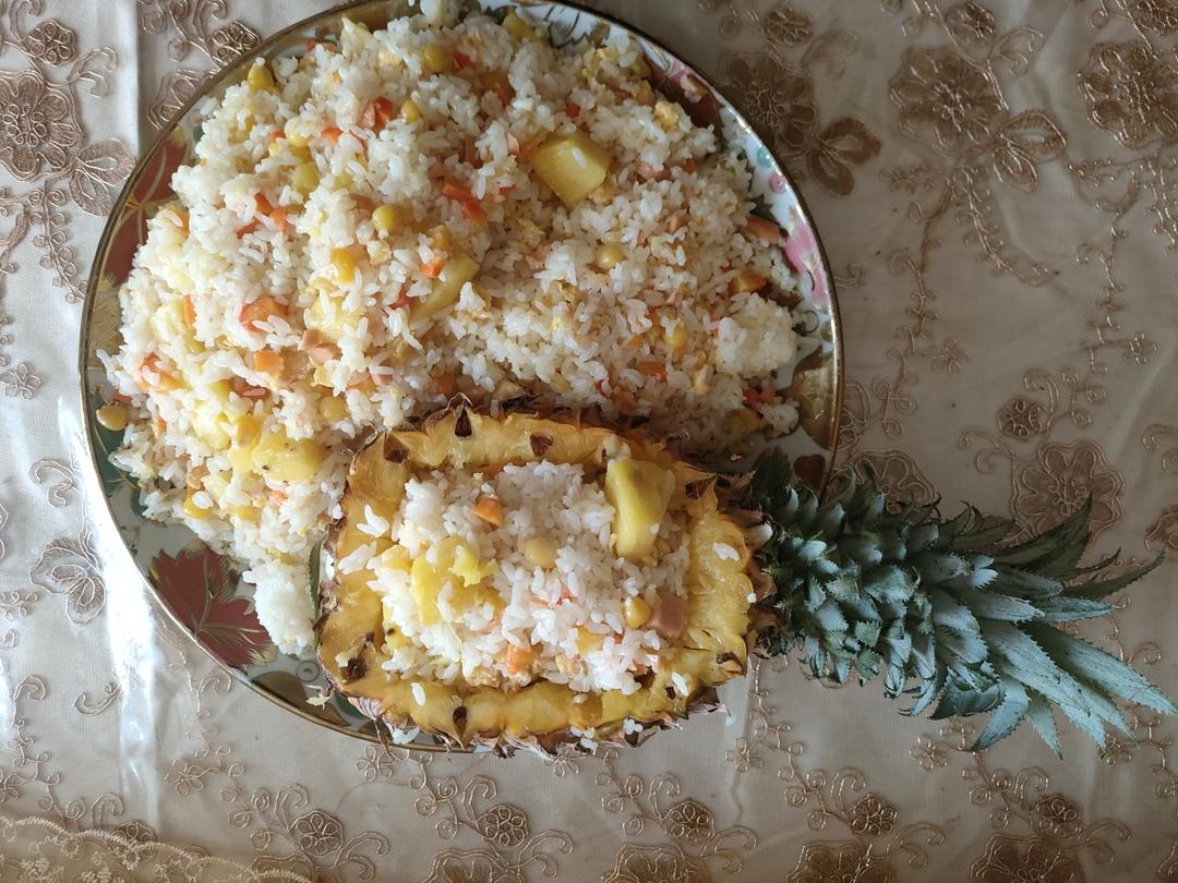 超正の泰式菠萝炒饭