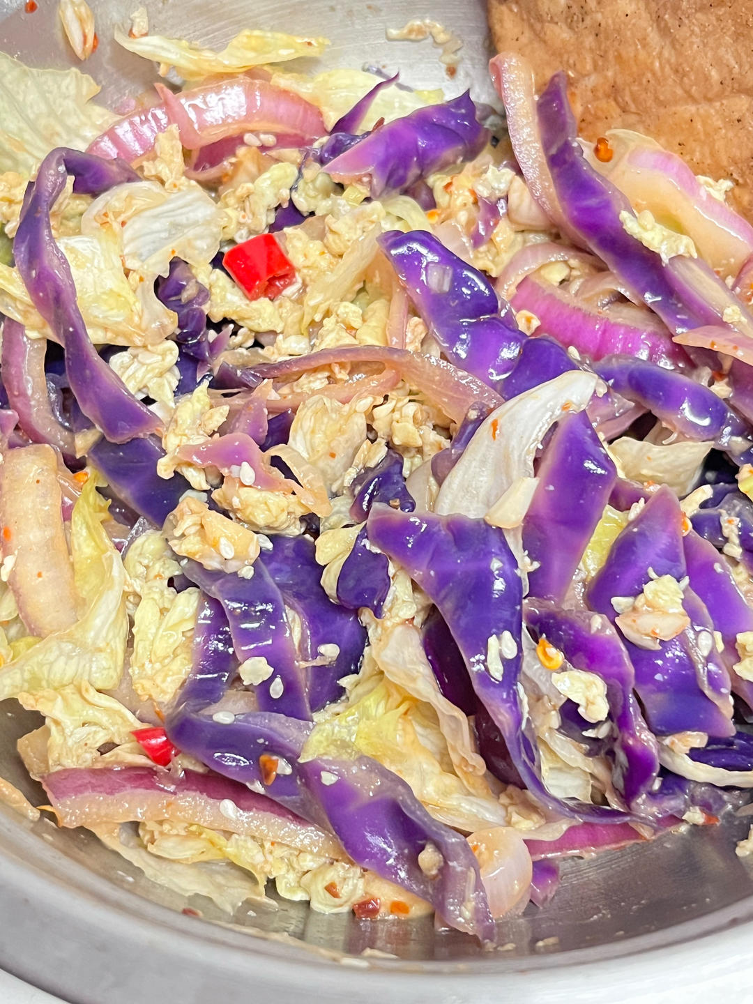 减脂餐—生菜紫甘蓝拌鸡蛋