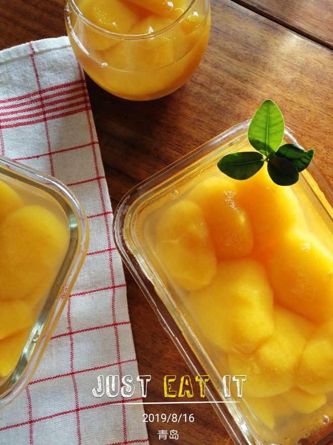 黄桃罐头~~象果冻一样滑爽的无添加饮品，超简单的做法