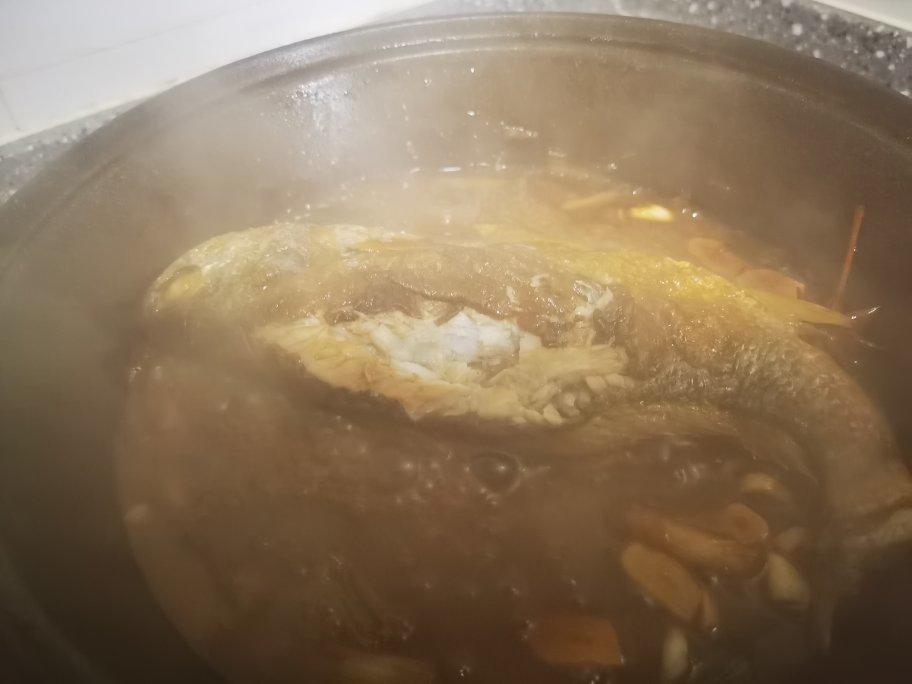 红烧黄鱼—鱼皮不破的小窍门