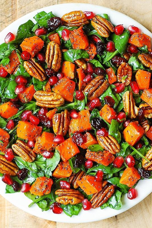 Butternut Squash & Spinach Salad with Pecans, Cranberries, Pomegranate的做法
