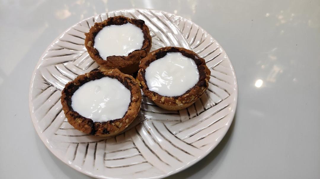 【视频食谱】巧克力燕麦曲奇杯