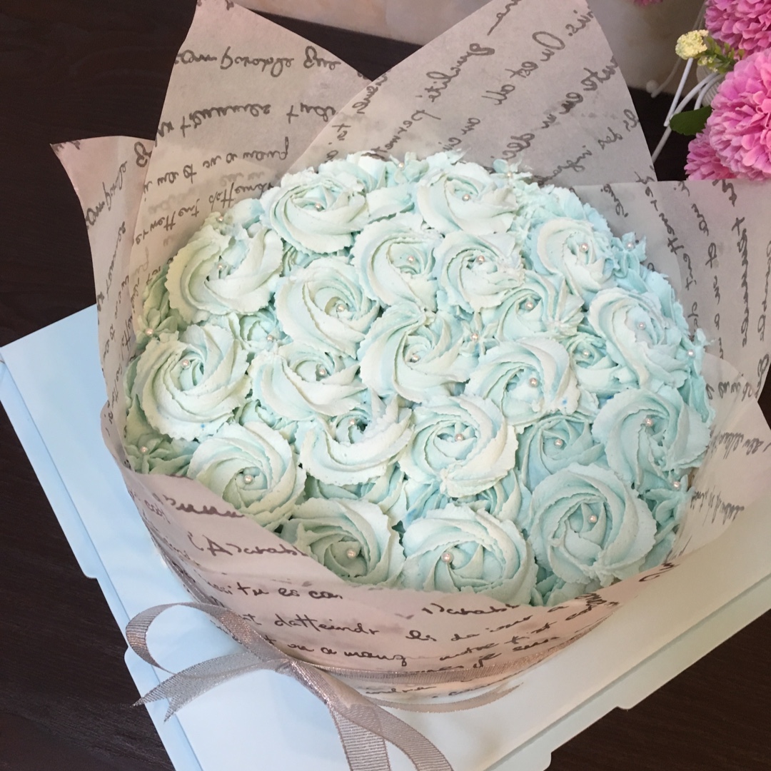 蛋糕裱花—简单花束蛋糕