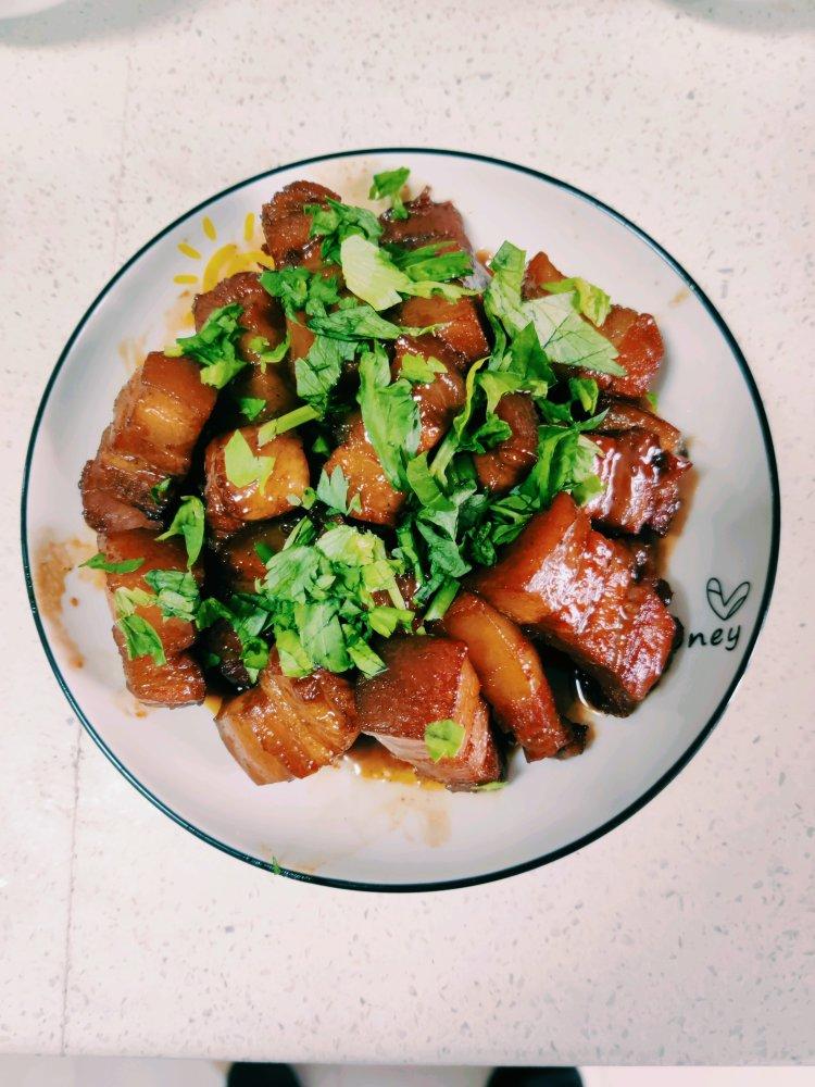 厨师长教你：“红烧肉”的家常做法，肉香四溢肥而不腻