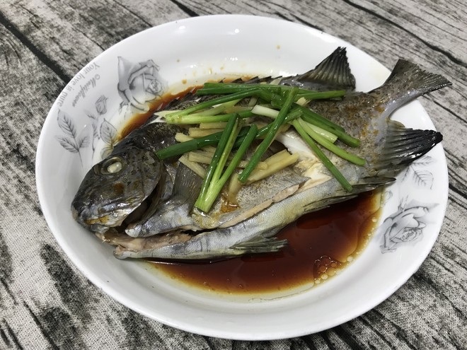 清蒸鬼婆鱼的做法步骤图 清蒸鬼婆鱼怎么做好吃 李家二小姐de厨房 下厨房 清蒸鬼婆鱼的做法步骤图 清蒸鬼婆鱼怎么做好吃 李家二小姐de厨房 下厨房