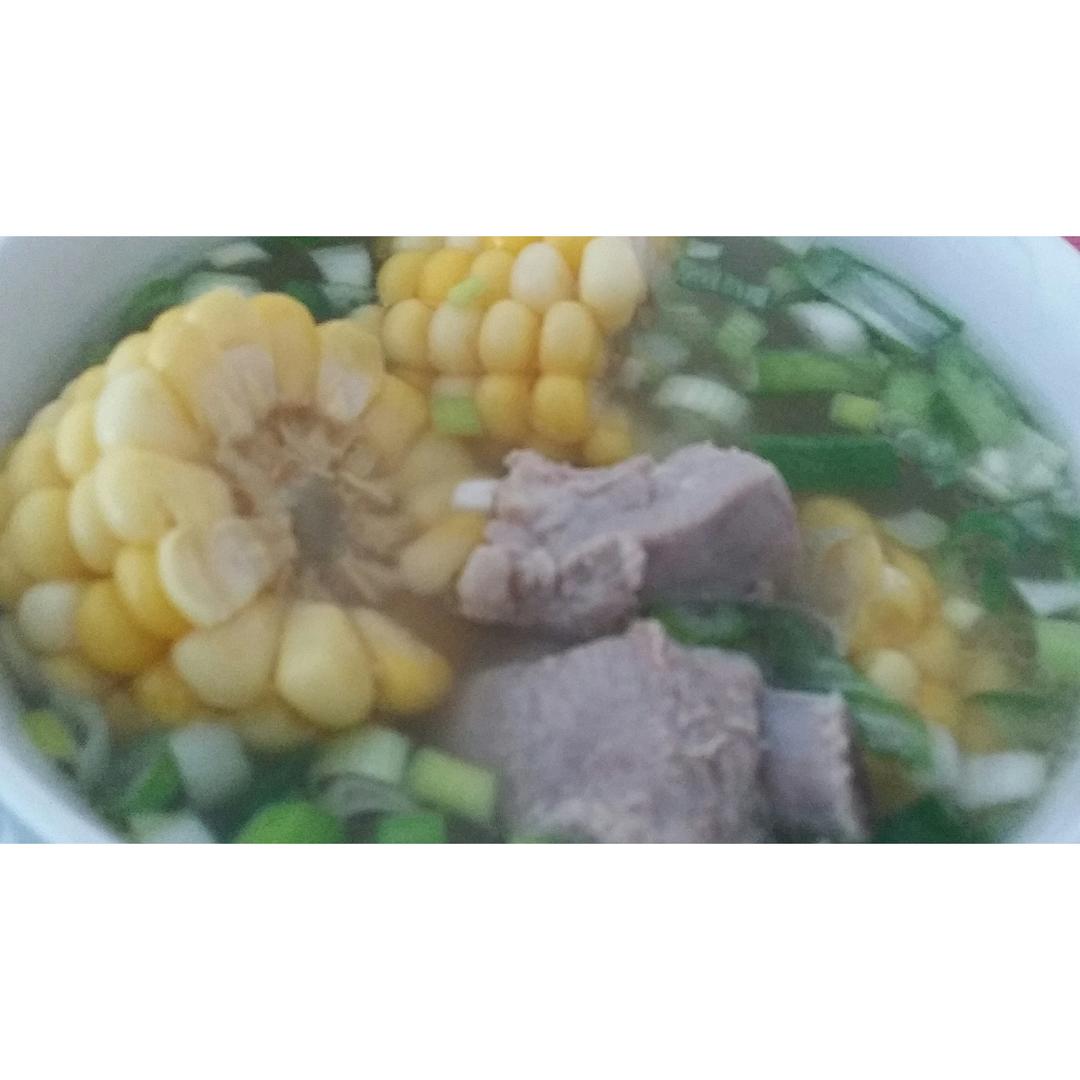 排骨玉米汤