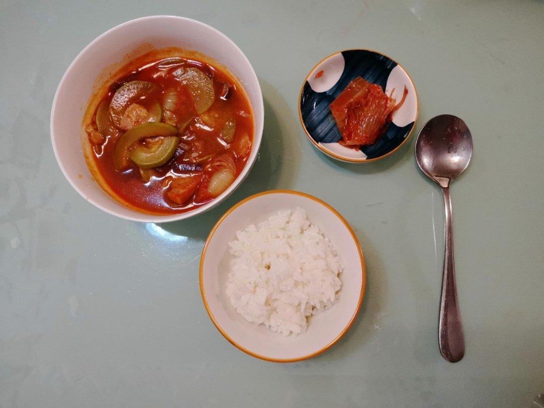 超浓郁的韩式辣白菜豆腐汤‼️冬日治愈美食