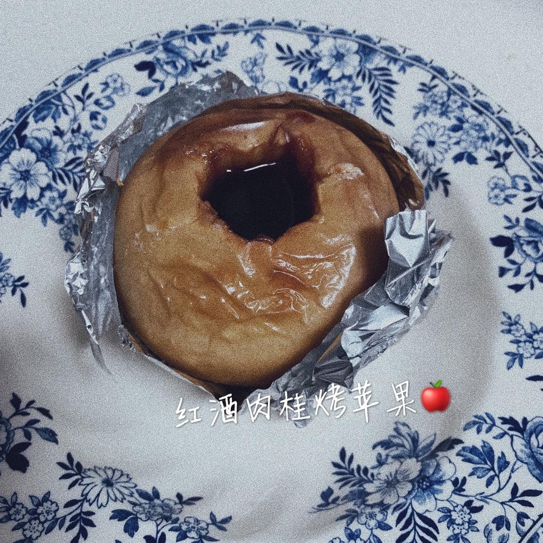 烤苹果(葡萄干馅配白兰地浇汁)