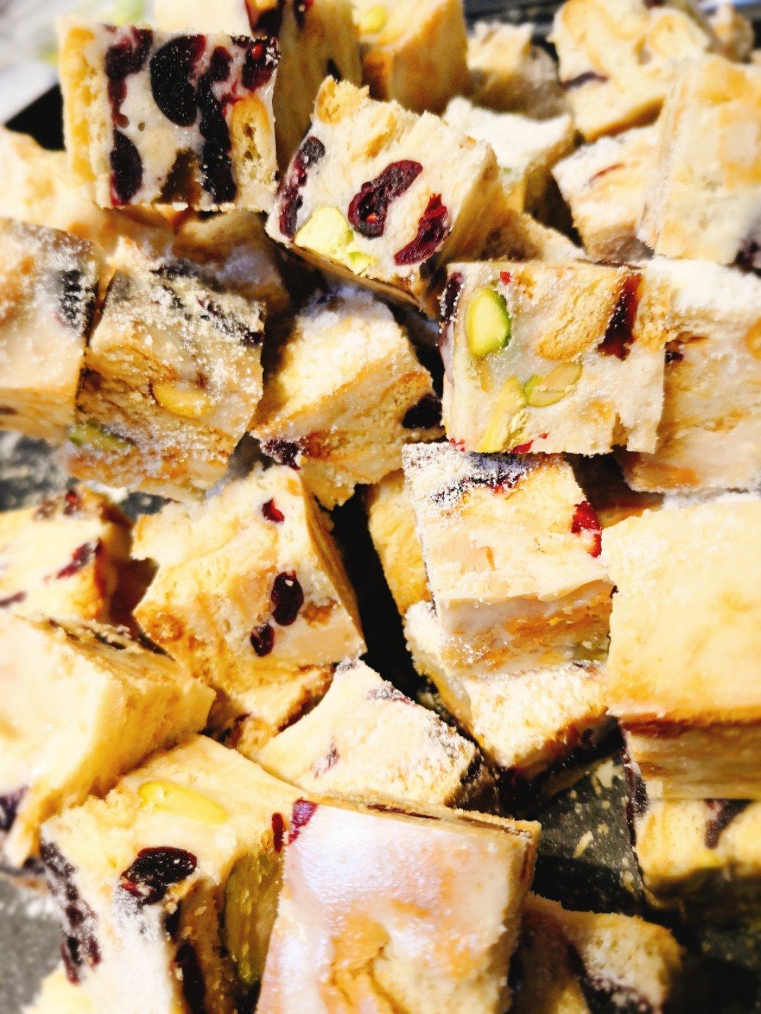 香香侠_gqn0做的4种口味网红雪花酥