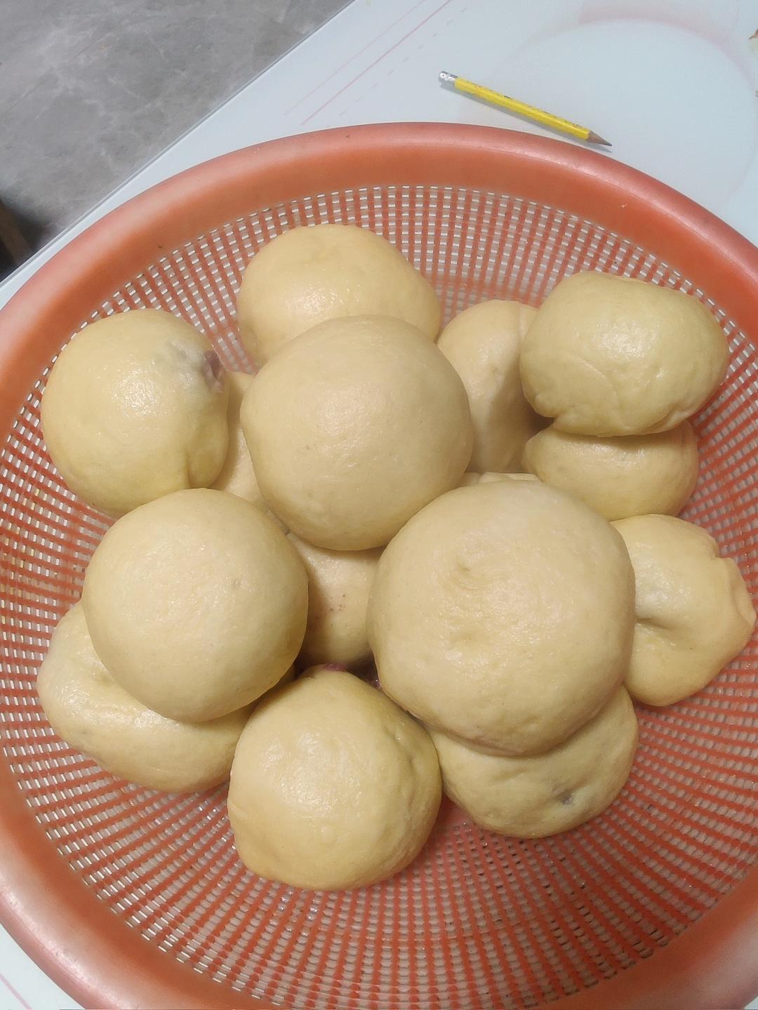 玉米面红豆包