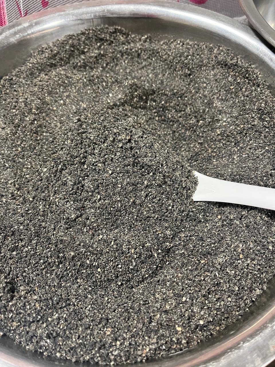 吃了长黑发的芝麻糊