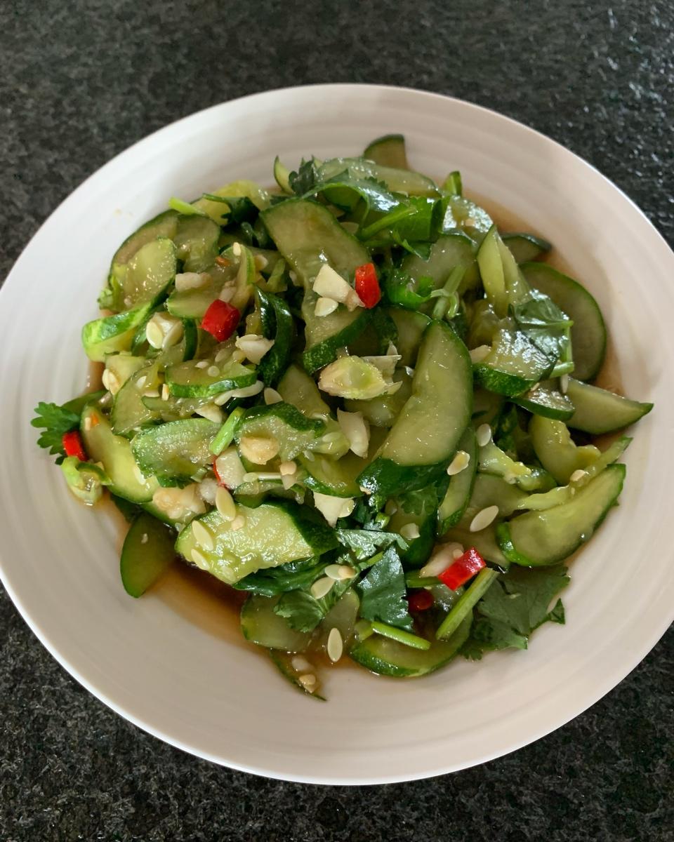 凉拌莴笋