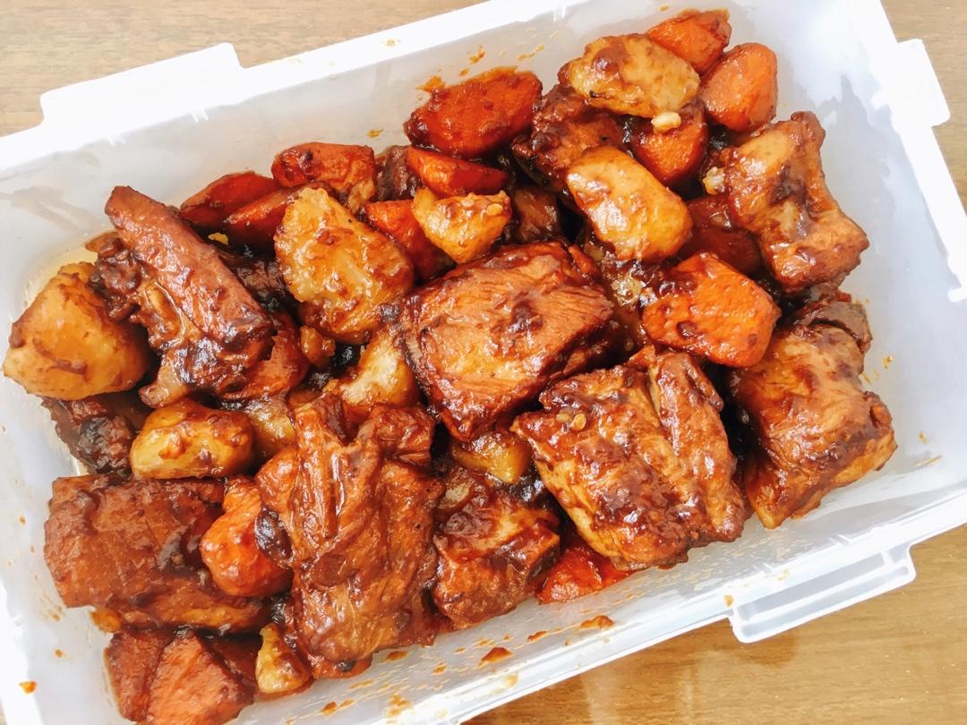 胡萝卜土豆炖排骨