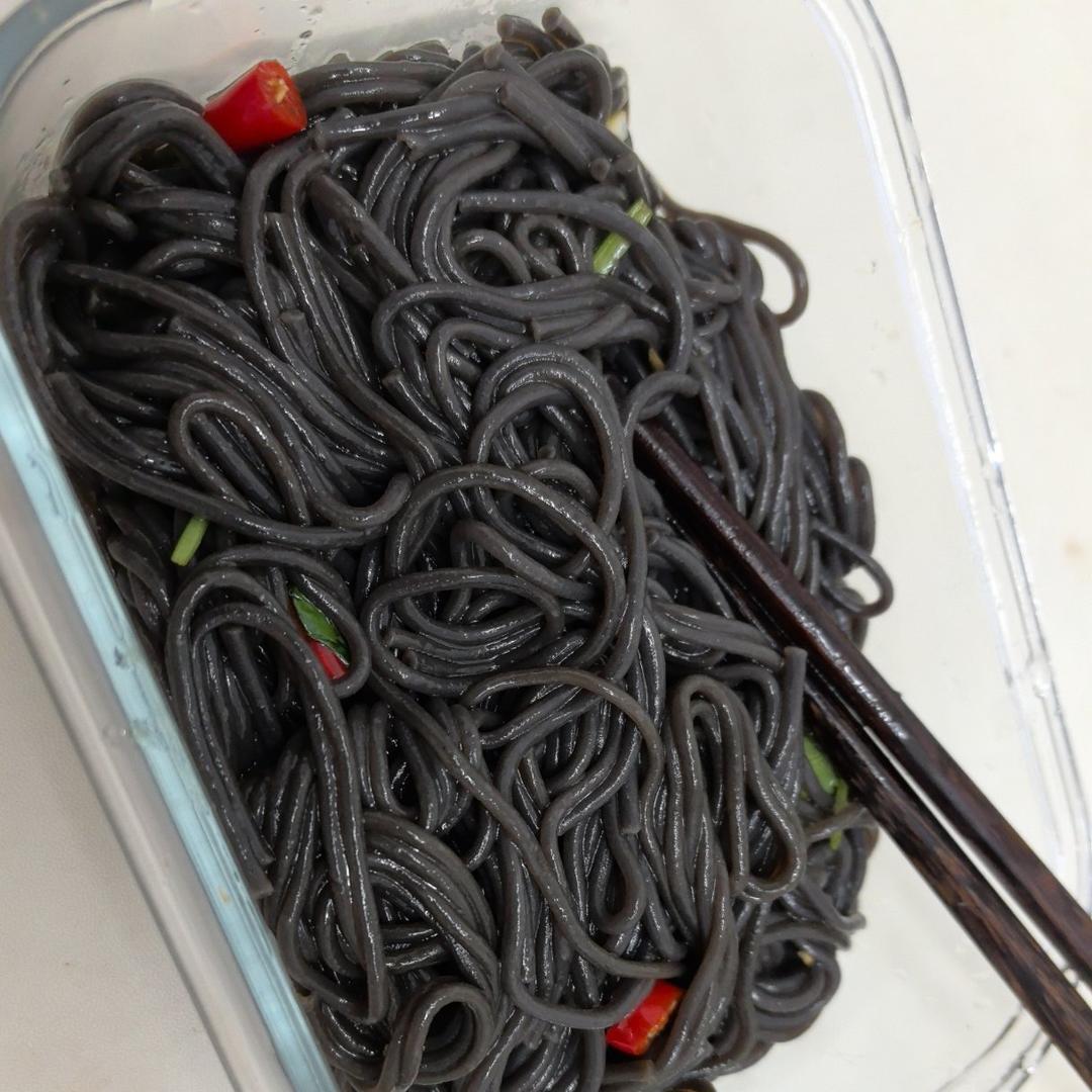 减脂爽口的凉拌蕨根粉！也太好吃了吧！！