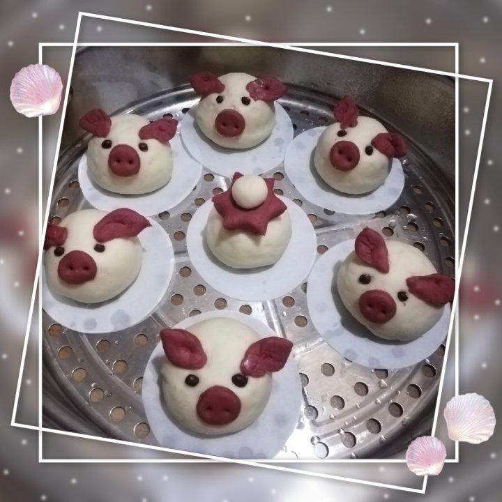 可爱的小猪豆沙包