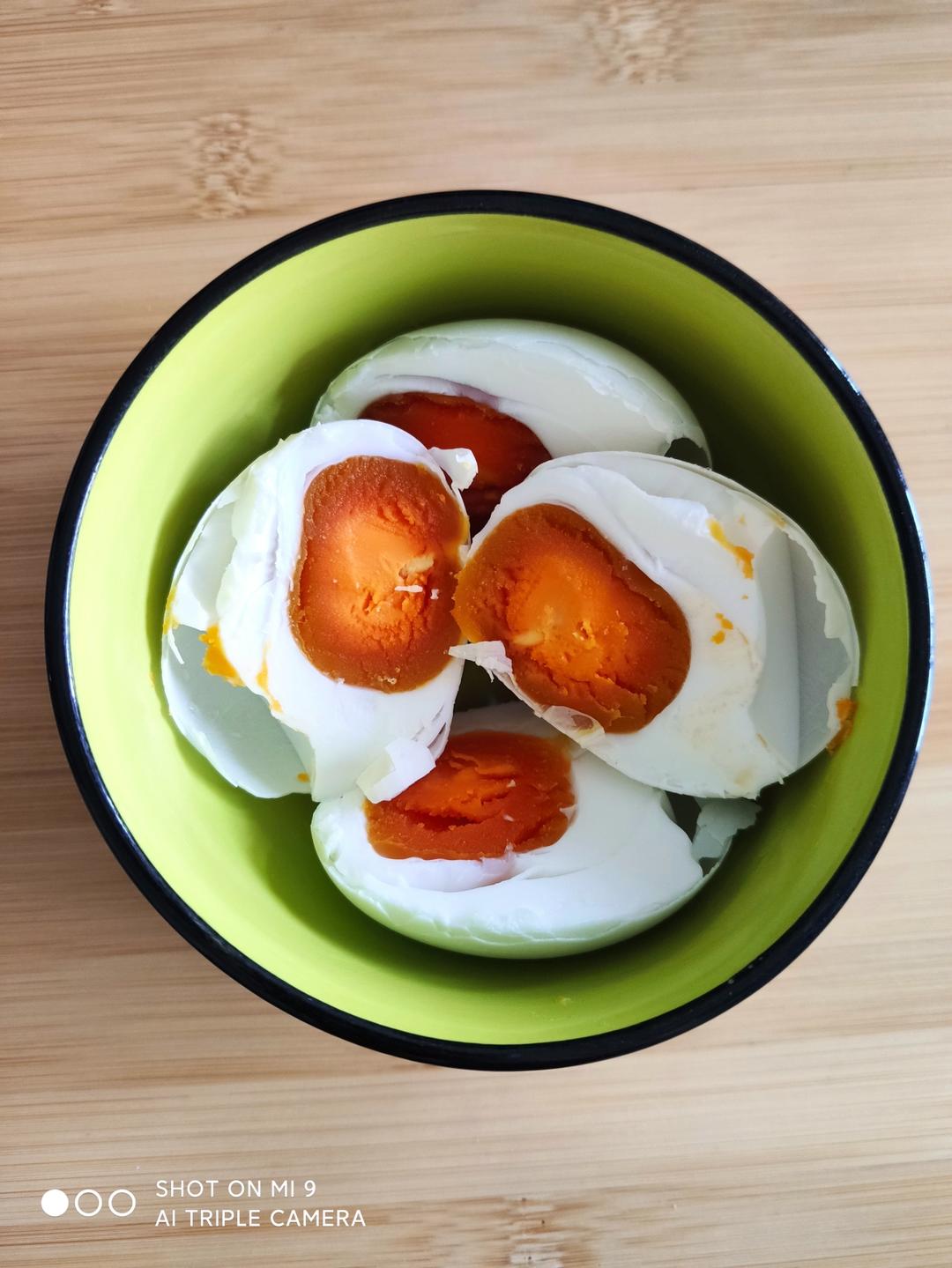 腌制“富到流油”的咸鸭蛋（一年四季都可以自制的方子）