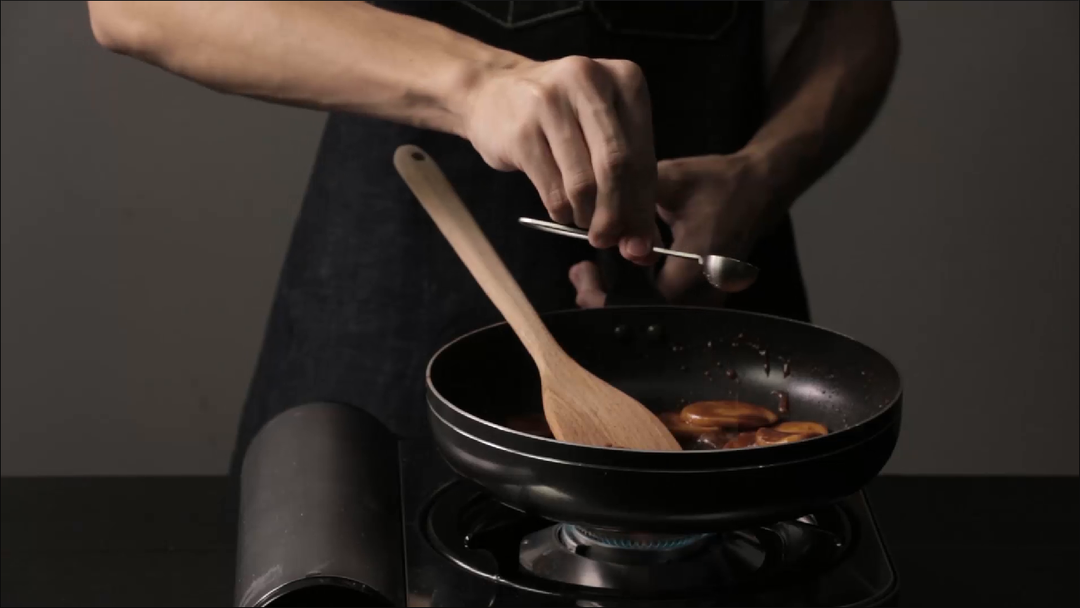 酱焖杏鲍菇 | 爸爸厨房 VOL.48--杏鲍菇的做法 步骤8