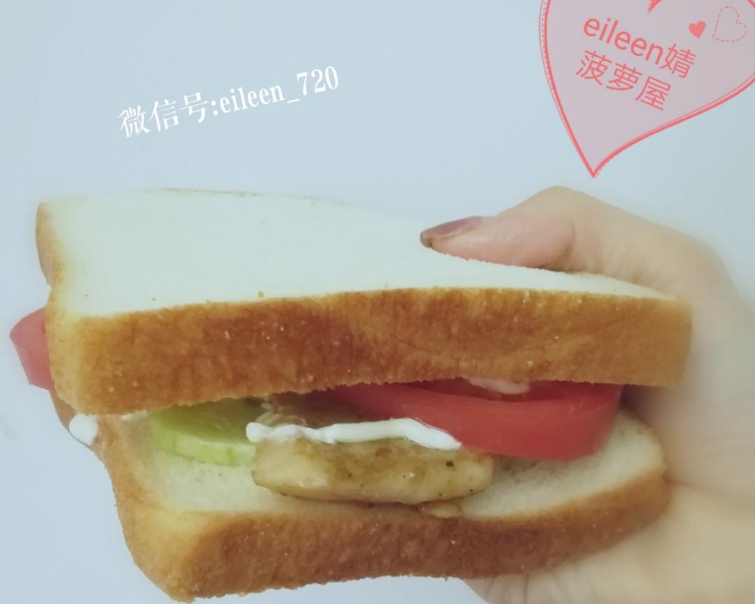 鸡胸肉三明治