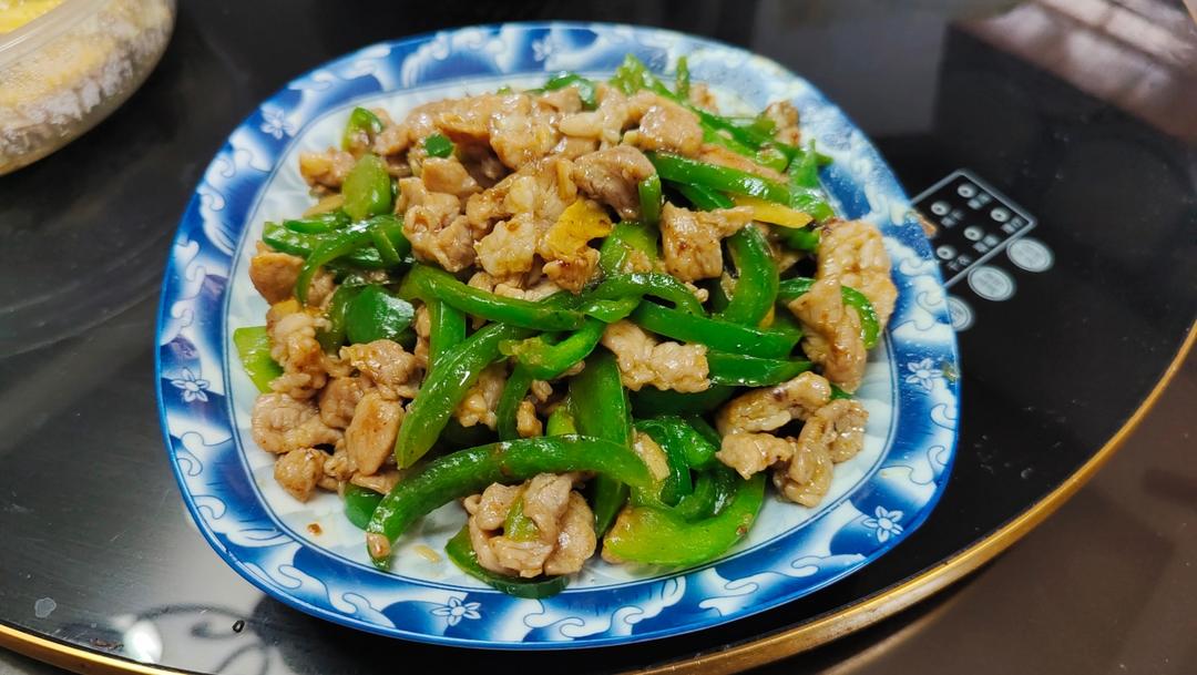 ‼️好吃到舔盘的青椒肉丝盖浇饭