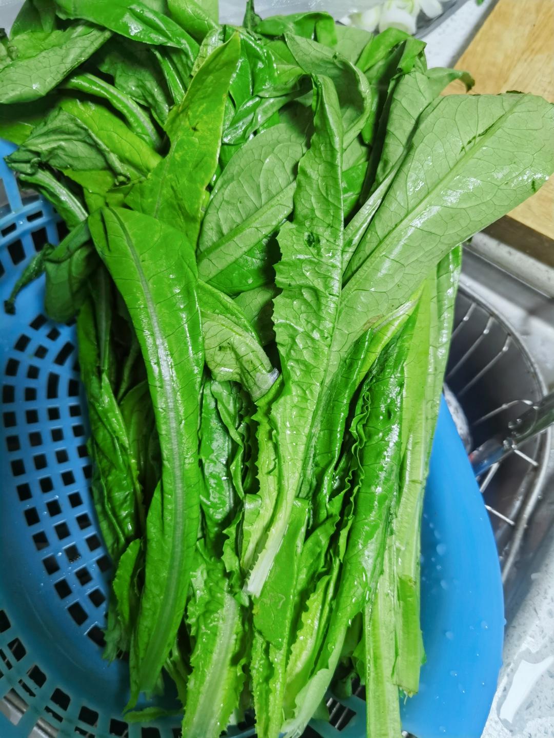 蒜蓉耗油清炒油麦菜，减脂快手菜，宝宝超爱，傻瓜步骤，屡试不爽，好吃且下饭，鲜香爽口！！