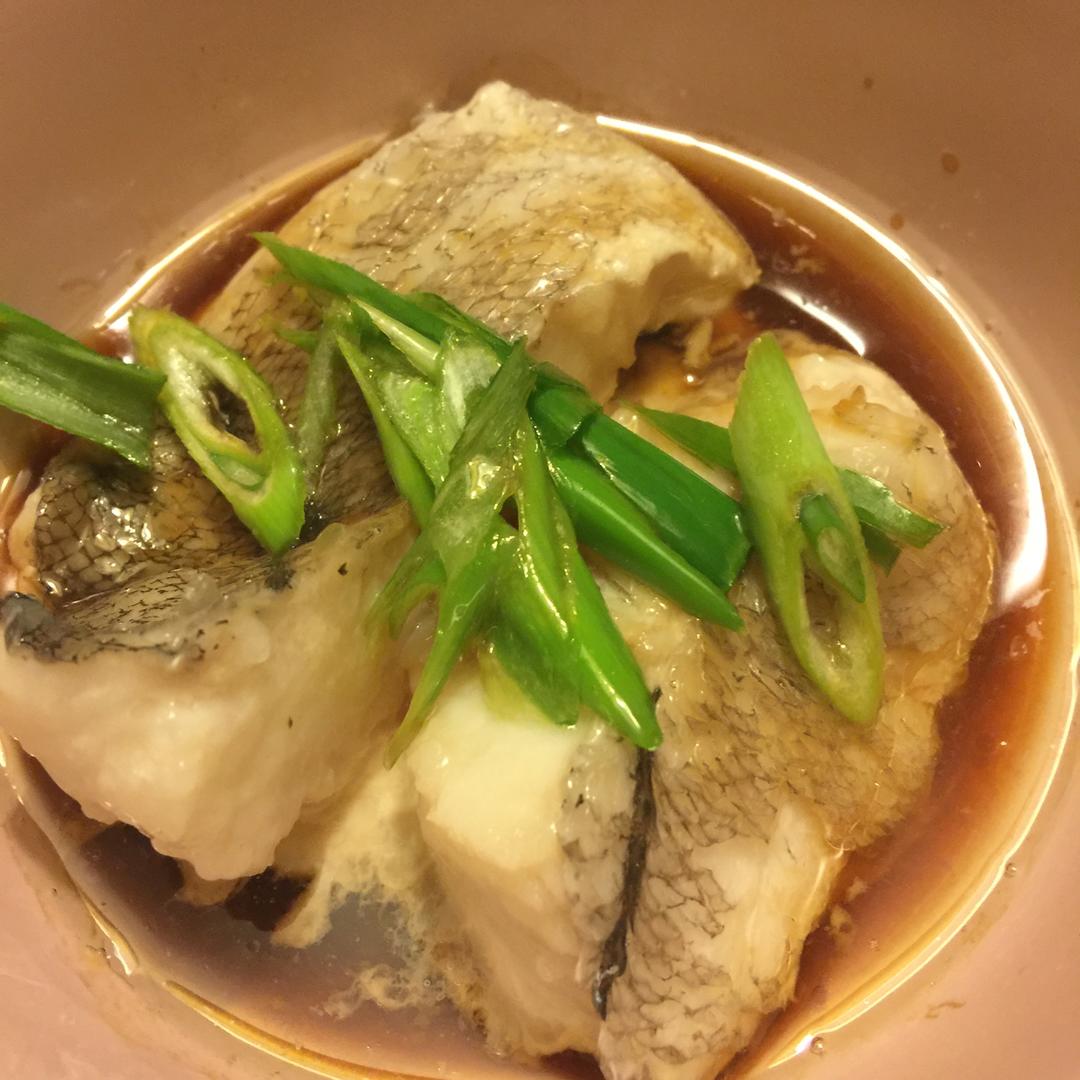 蒸鲈鱼