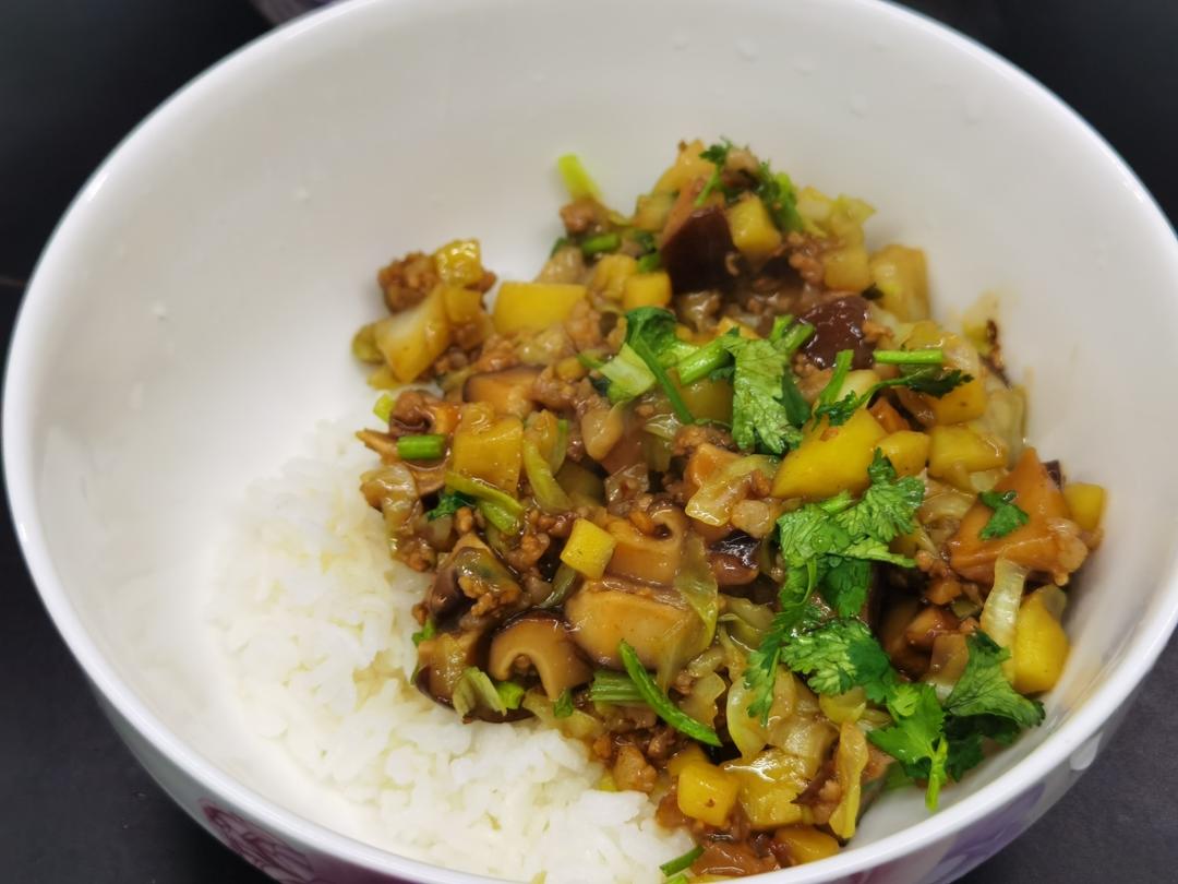 ㊙️香菇土豆肉沫拌饭❗️比外卖还好吃