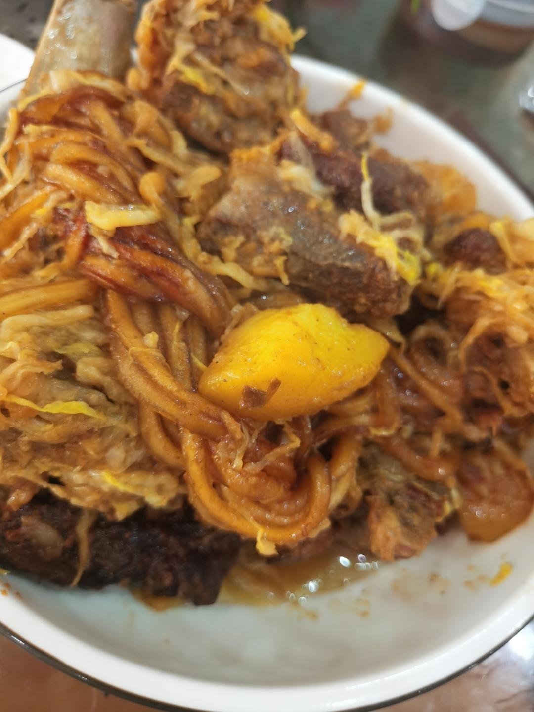 猪骨头烩酸菜（鄂尔多斯正宗版）