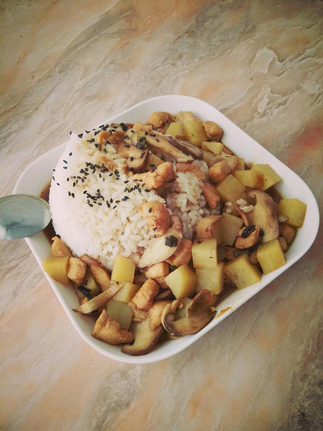 咖喱鸡肉饭