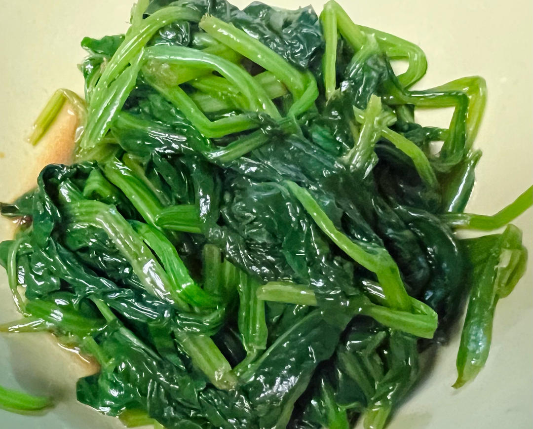 凉拌菠菜(家传秘方)