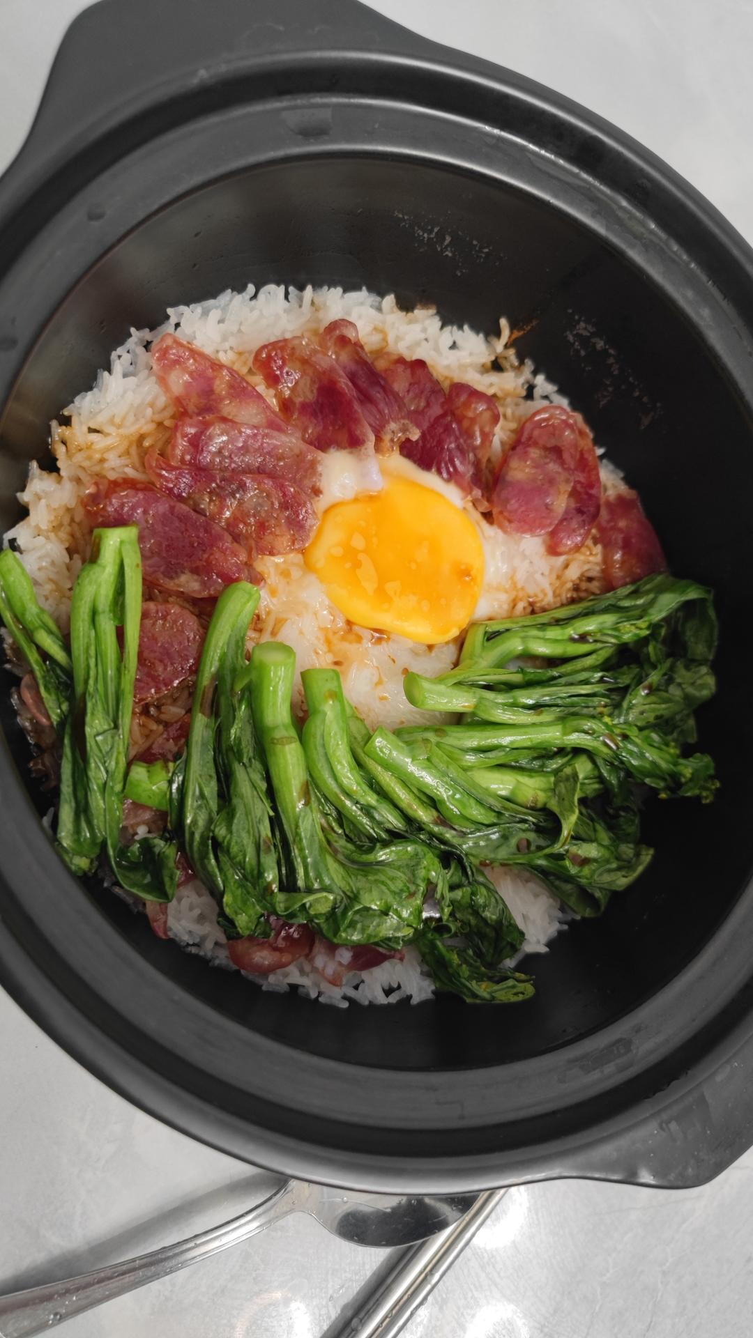 腊肠煲仔饭