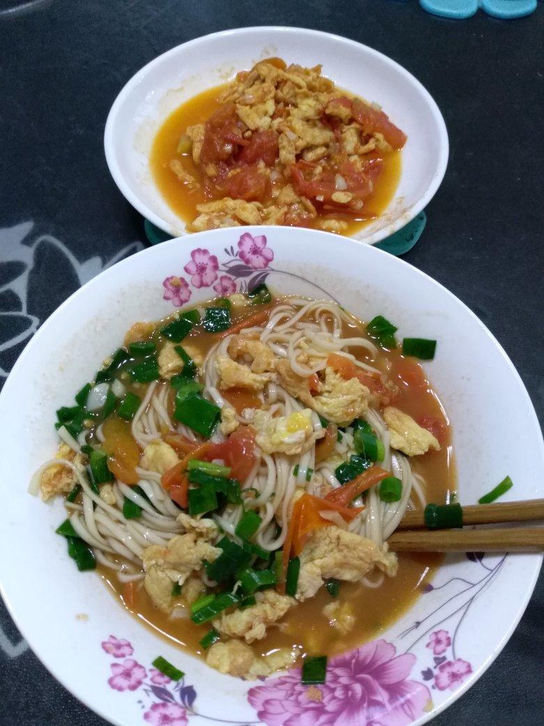 番茄炒鸡蛋（超浓的番茄味）