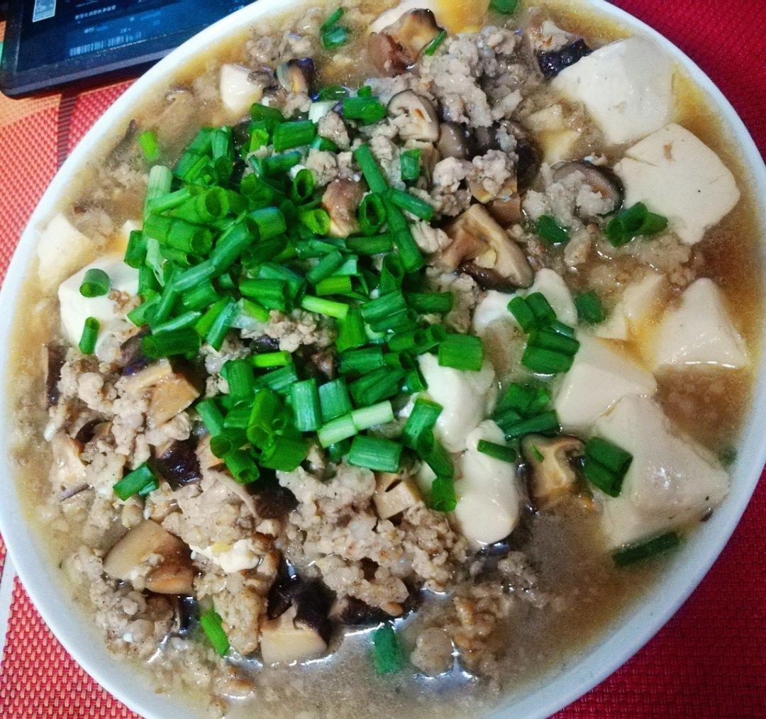 超级下饭的香菇肉沫豆腐