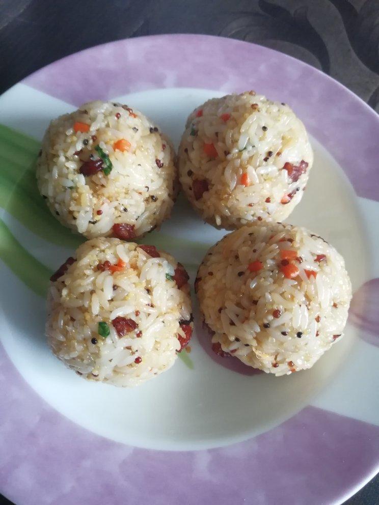 简单又有食欲的藜麦饭团【多种米混合】