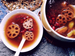 来款简单又好吃的云南名菜，节后消食祛湿一身轻~红豆酸菜汤·圆满素食（附泡酸藕做法）的做法 步骤4