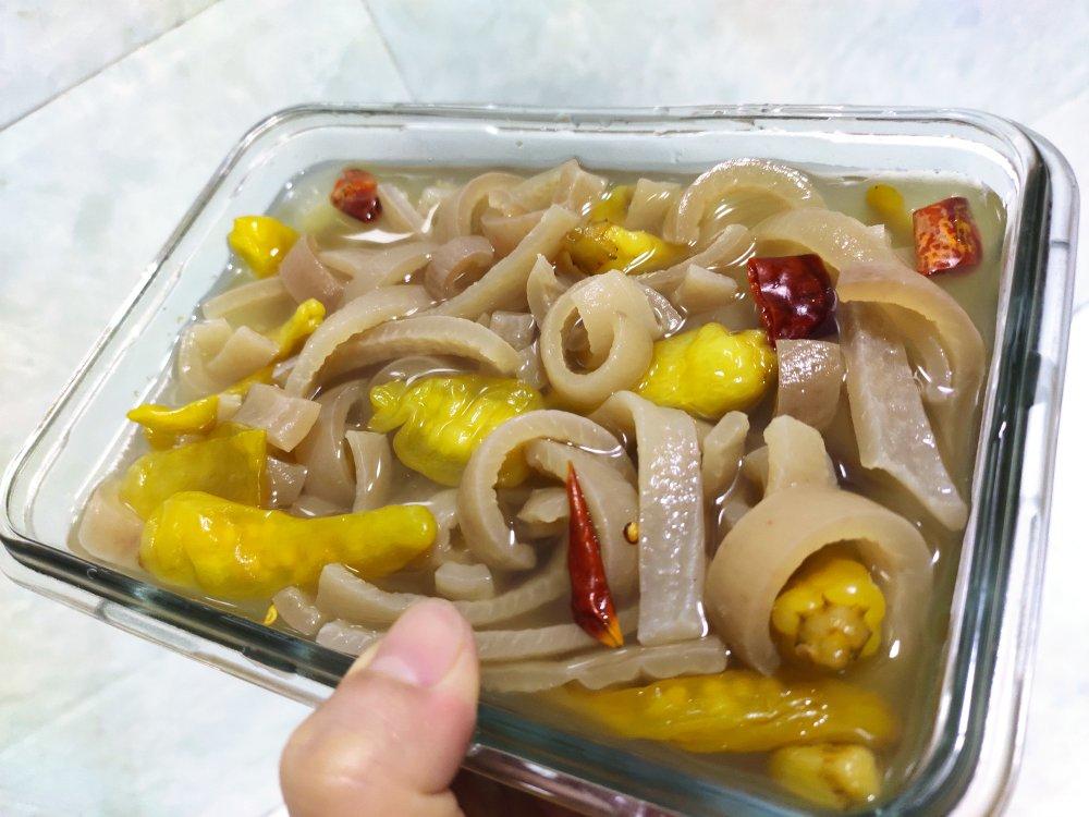 露珠中的精灵做的泡椒水晶猪皮