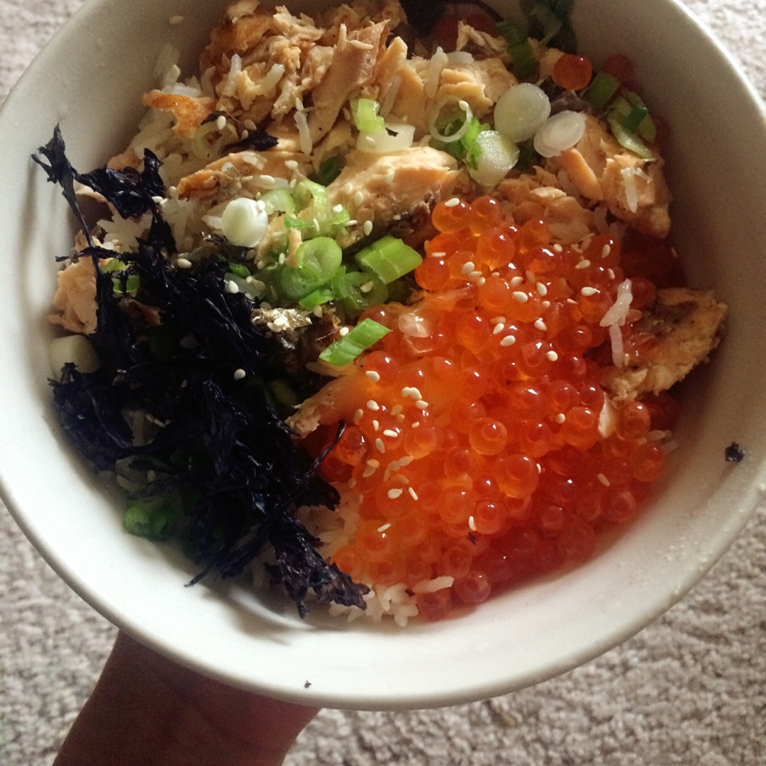 日式三文鱼鱼籽饭
