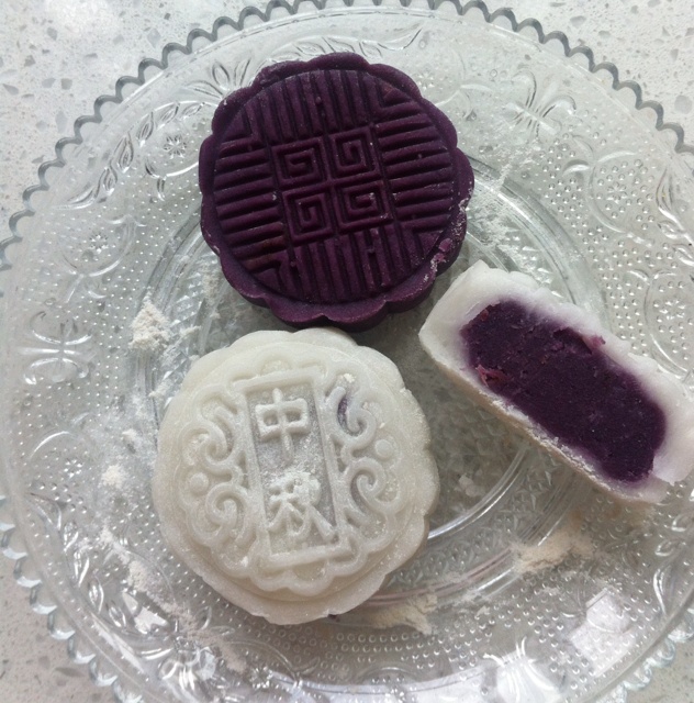 紫薯冰皮月饼
