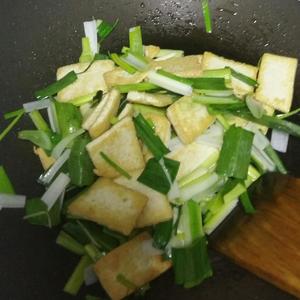 白菜烧豆腐的做法 步骤2